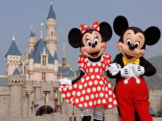 A Sunday (46) in Life of a Pastor/Mother: Happiest Place on Earth